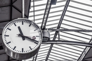 bahnhof_uhr bahnhof_uhr