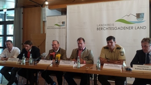 fluechtlinge-pressekonferenz-frlg