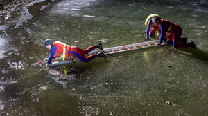 Eisrettungsübung Eisrettungsübung