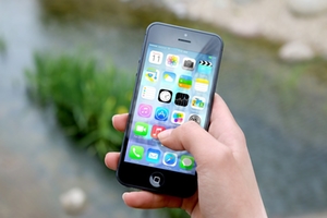 handy-2.jpg handy-2.jpg