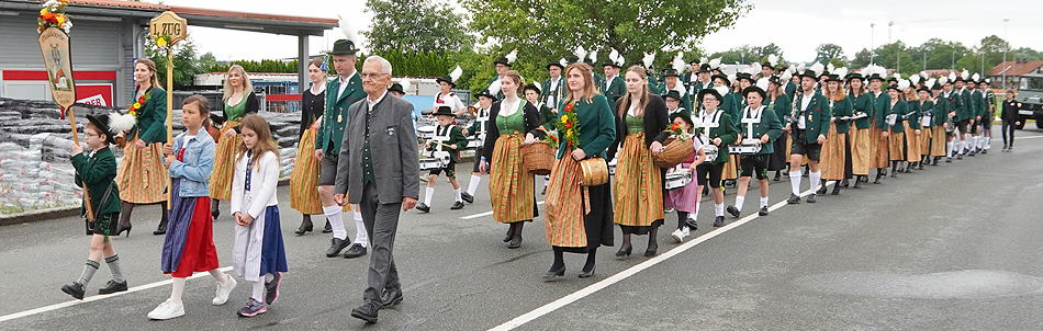 125 Jahre Musikkapelle Surheim 125 Jahre Musikkapelle Surheim