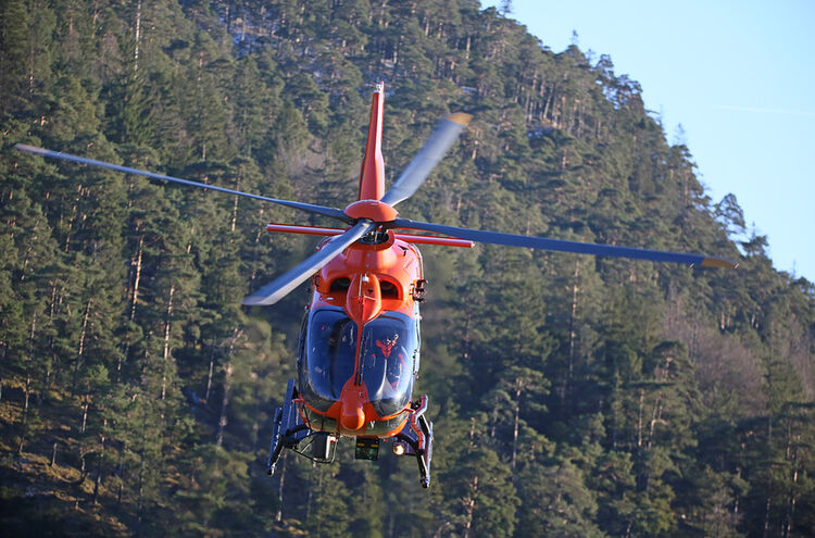 Rettungshubschrauber 6