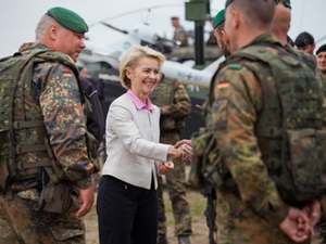 von-der-leyen-foto-bundeswehr von-der-leyen-foto-bundeswehr